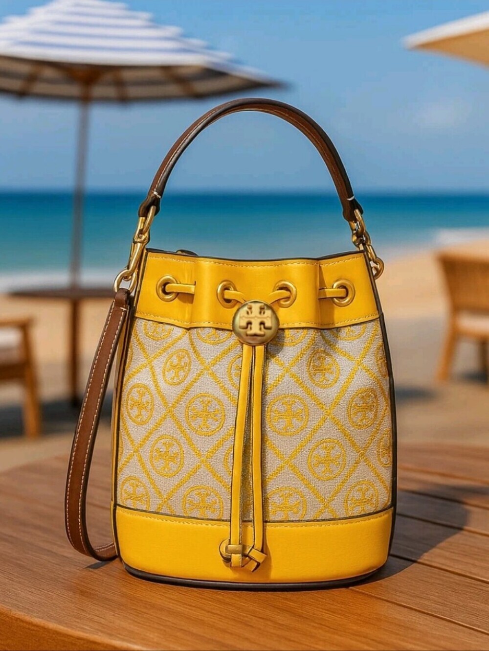 Tory Burch NWOTs Monogram Jacquad Mini Bucket Bag
